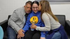 ‘My beauty, you’re home’: Israeli women soldiers reunited with families