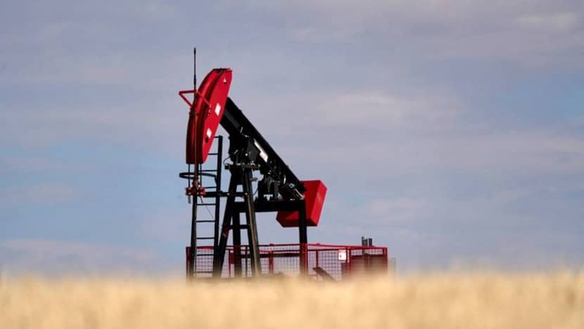 Oil prices climb on supply fears, Fed rate cut hopes
